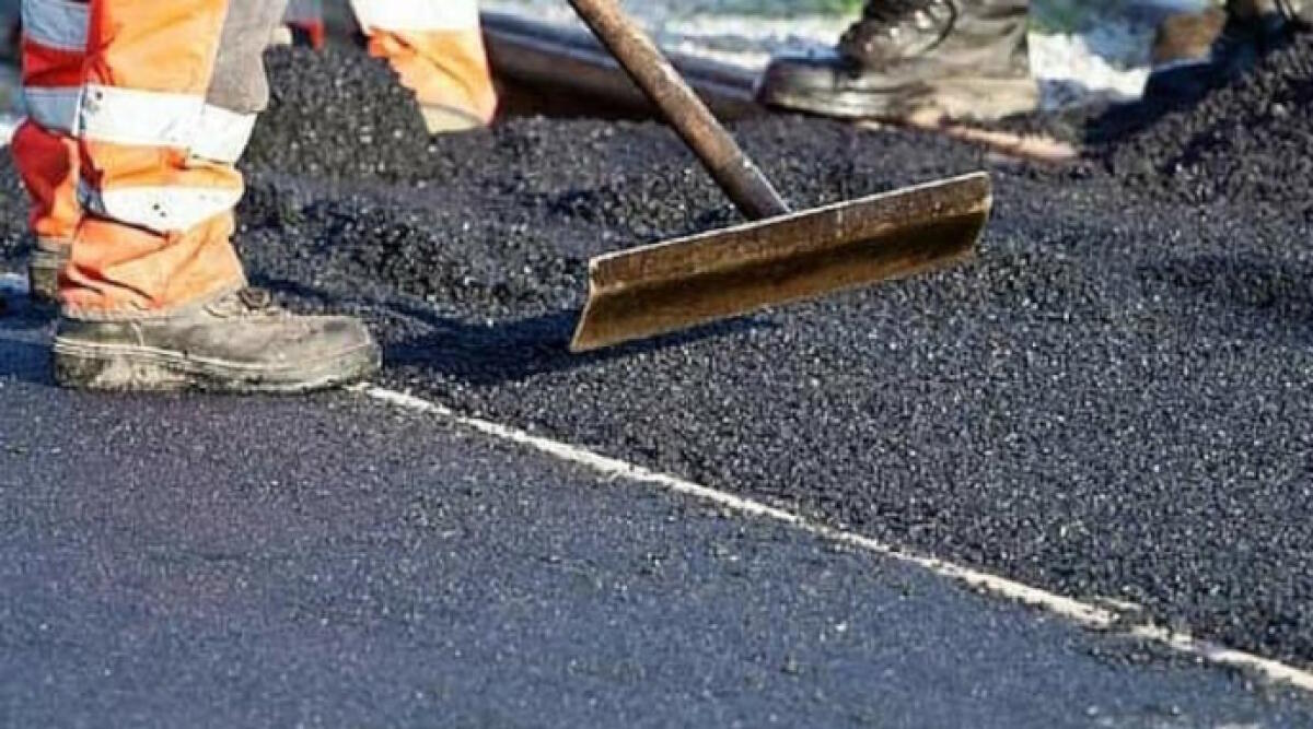 Il Comune di Rimini alle aziende: "Serve maggior qualità nel ripristino degli asfalti" - Lavori di asfaltatura 