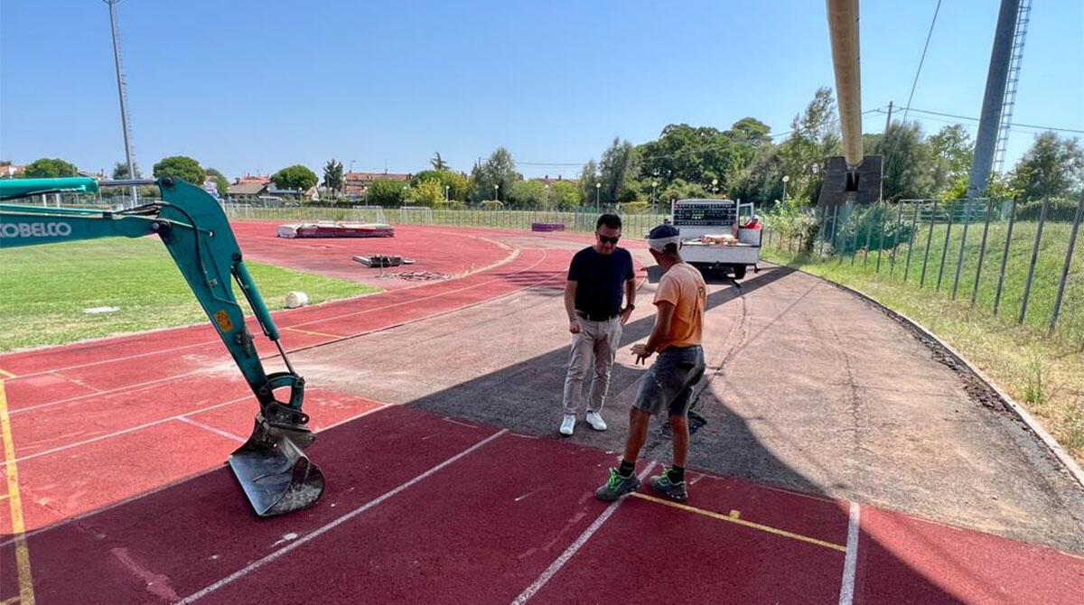 Stadio Santamonica, si lavora sulla pista d'atletica ma l'obiettivo è riqualificare tutto l'impianto - I lavori alla pista d'atletica