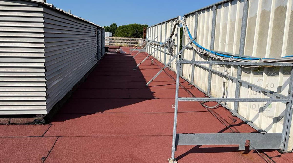 Supercinema Santarcangelo, lavori proseguono in vista della riapertura di ottobre - Il cantiere sul tetto