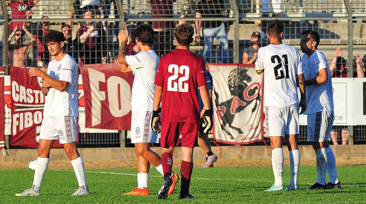 Calendario Rimini Calcio: l'esordio il 3 settembre in casa contro l' Arezzo. Il derby di Cesena l'1 ottobre - Calciatori dell'Arezzo