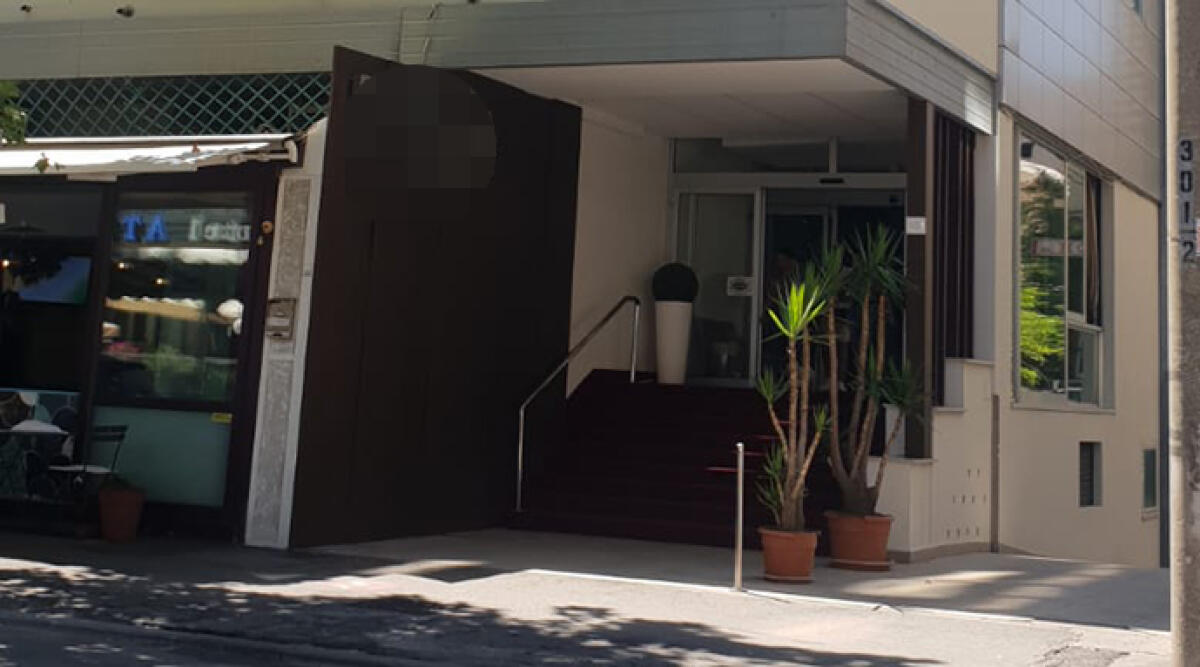 Bikers tedeschi scatenano il caos notturno sul lungomare di Rimini - L'hotel dove alloggiavano i biker tedeschi