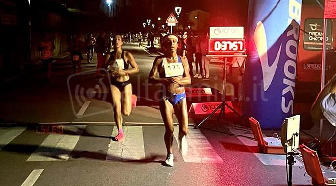 L’arrivo in volata della riminese Federica Moroni