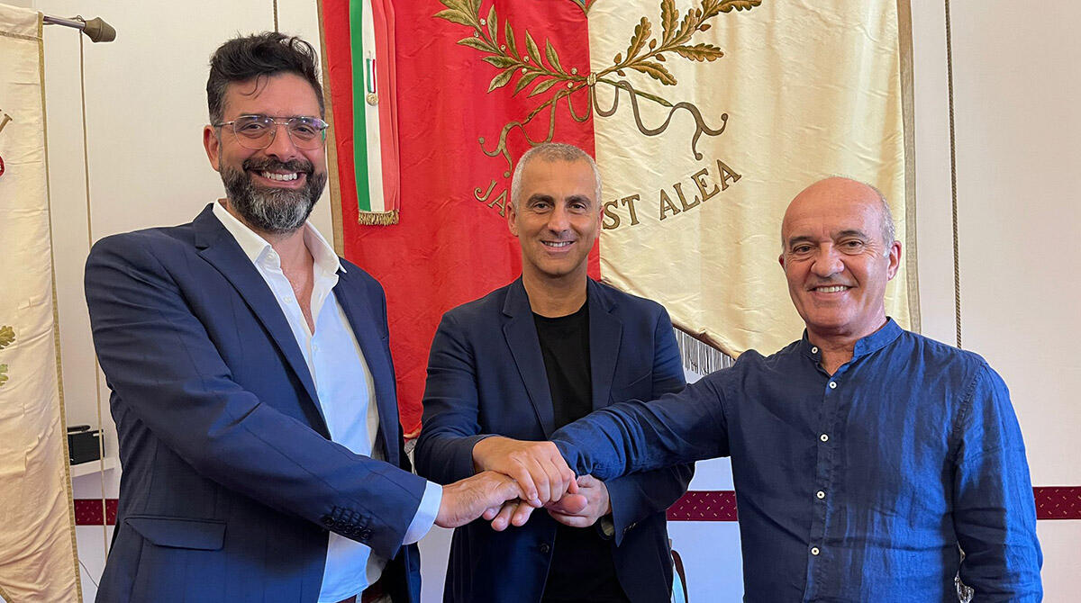 Casa Rimini: il nuovo patto straordinario per le politiche abitative da oltre 30 milioni di euro - L'Assessore comunale Kristian Gianfreda, il Sindaco Jamil Sadegholvaad e il Presidente di Acer Rimini Tiziano Arlotti. 