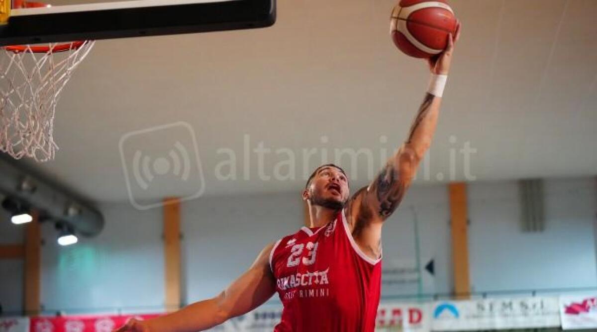 Basket A2, scrimmage di Reggio Emilia: RivieraBanca sconfitta (97-63). In doppia cifra Scarponi, Simioni e Johnson - 