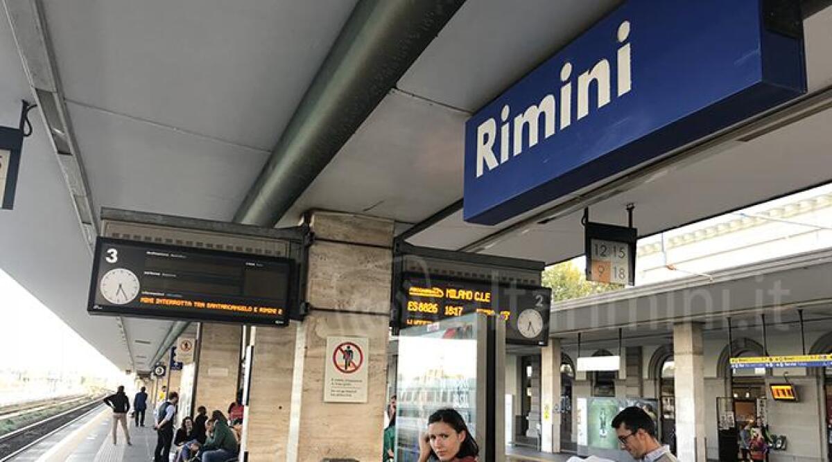 Rimini, senza biglietto blocca treno per 40 minuti - Archivio