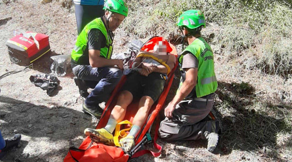 Caduta rovinosa per biker di Santarcangelo: intervento dell’elisoccorso - L'uomo soccorso dopo la caduta