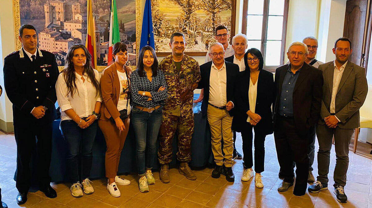Generale Figliuolo in visita a Sant'Agata Feltria: dopo alluvione, 60 km di strade su 100 nell'entroterra hanno danni e criticità - Generale Figliuolo in visita a Sant'Agata Feltria