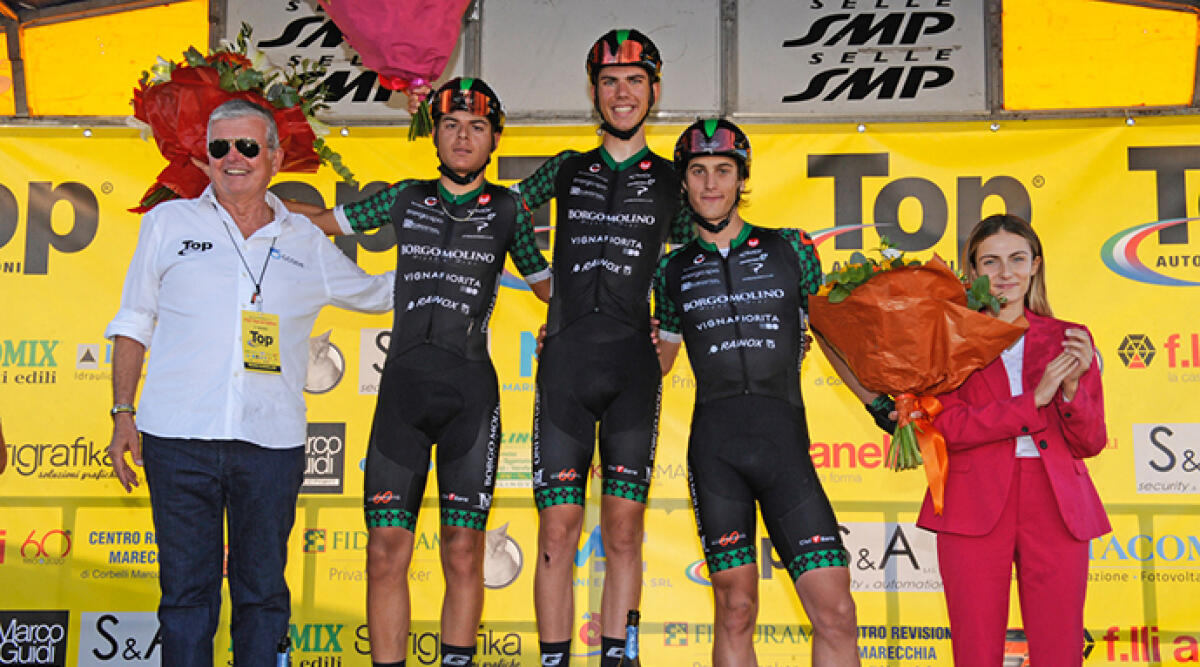 Ciclismo Juniores, spettacolo a Poggio Torriana, con il G.P. Team del Capitano - 3° Trofeo Top Automazioni - Podio della stagione 2022, credit Mario Zannoni