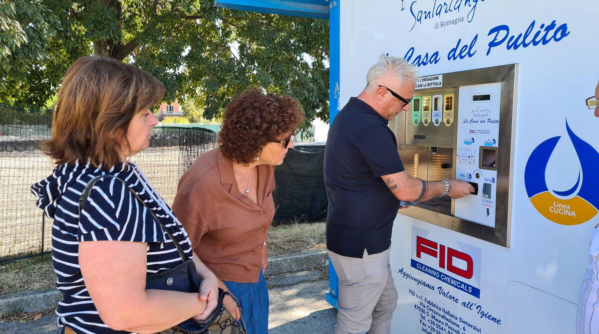 Detersivi alla spina h24 e con un occhio all'ambiente, riparte la Casa del Pulito - Casa del Pulito, Santarcangelo di Romagna