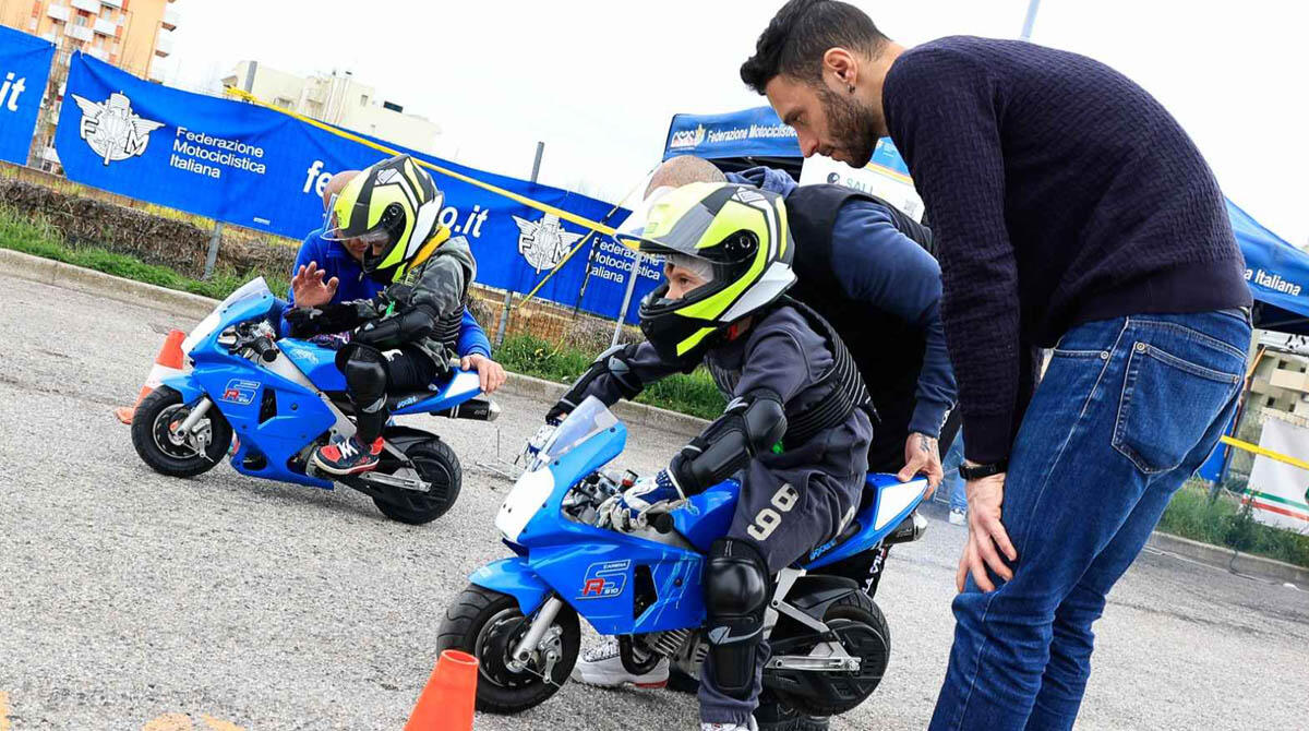 Anche a Misano torna la Festa dello Sport dopo 3 anni di stop - Minimoto nella prova pratica con il Moto Club Misano