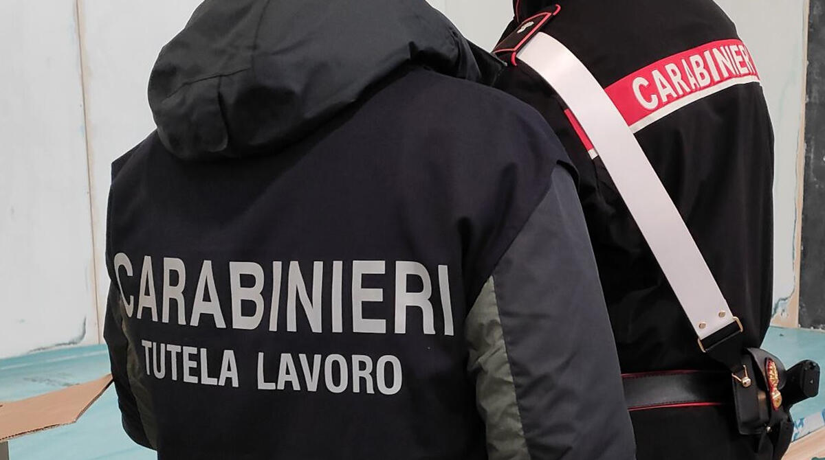 Sfruttamento del lavoro, pugno duro dei Carabinieri: chiuse 9 aziende tra minimarket e alberghi - Nucleo Ispettorato Carabinieri del Lavoro di Rimini