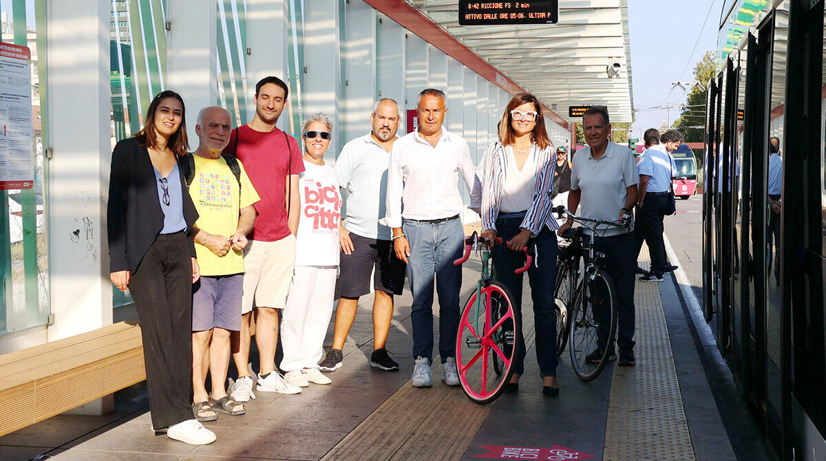 Metromare, biciclette e monopattini a bordo: c'è l'ok della Provincia - Metromare bike