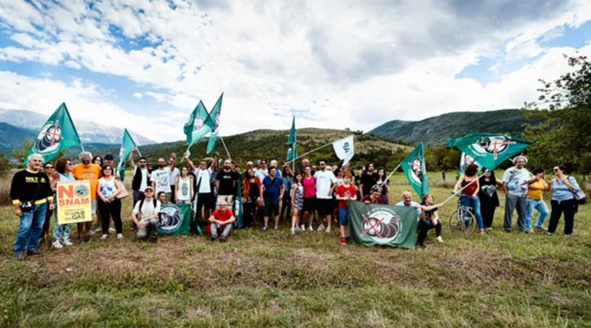 Sisma nell'appennino mette in discussione la sicurezza del metanodotto della Snam - Un gruppo di ambientalisti