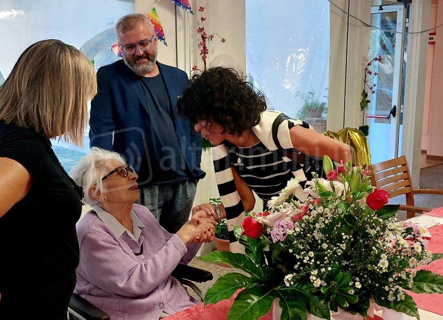 Gli auguri della vicesindaca Bellini a nonna Rosina