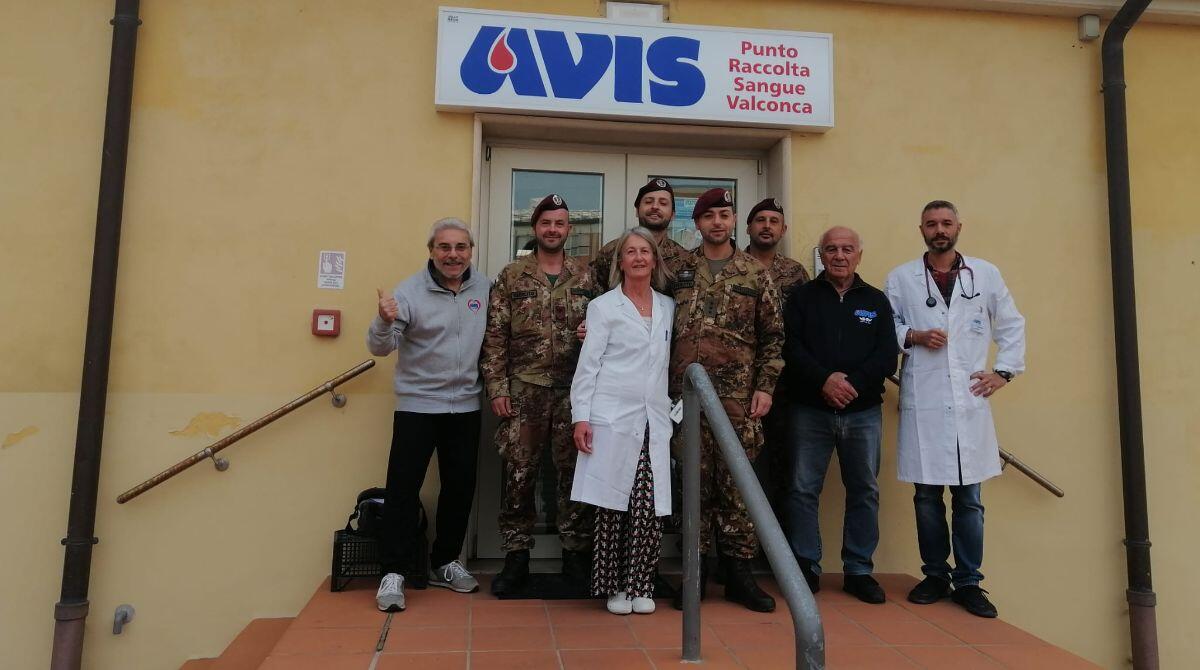 I paracadutisti della Folgore donano sangue all'Avis di Cattolica -