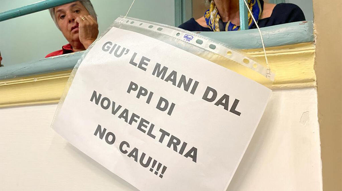 Ospedale di Novafeltria, no dell'Ausl al Pronto Soccorso. "Basta demagogia e opinioni prive di fondamento" - Giù le mani dal Ppi di Novafeltria, no Cau - lo slogan