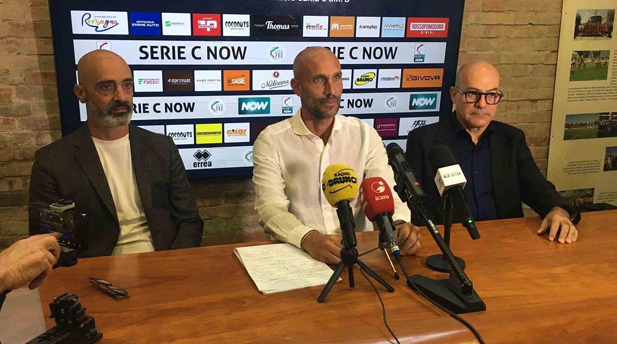 Troise si presenta: difesa a quattro, niente ritocchi alla rosa (per ora). Gli under? La priorità è fare risultato - Emanuele Troise in conferenza stampa