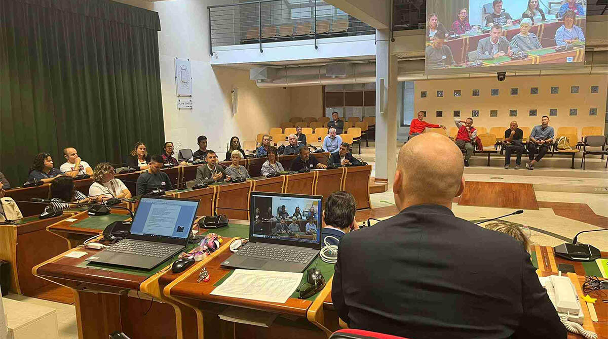 Volontari cittadini ricevuti a palazzo Garampi, Zoccarato: "sostenere la loro attività, ma no soluzione a mancanze del Comune" - 