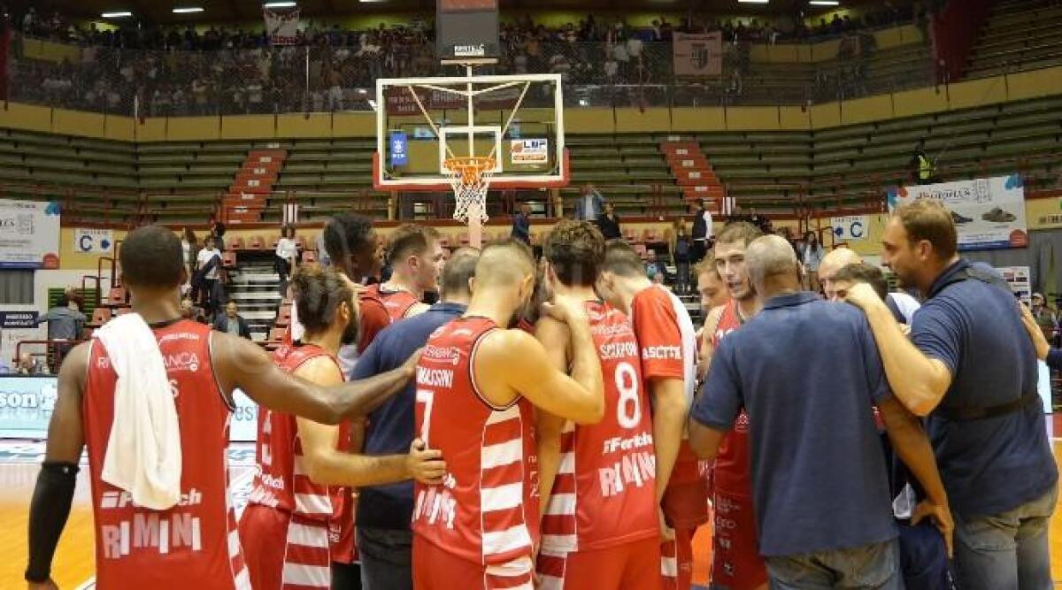 Basket A2, RivieraBanca si arrende all'Unieuro nel supplementare dopo aver sfiorato il successo (76-68) - 