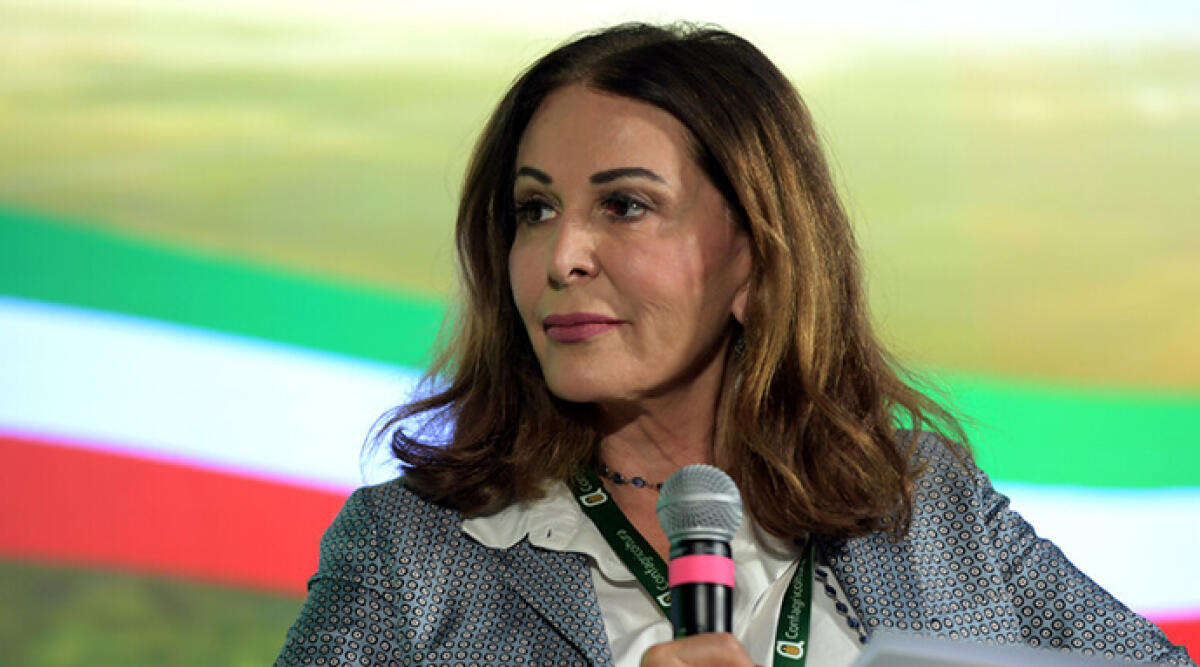Ministra Santanchè taglia il nastro e fa il bilancio dell'industria turistica - Ministra del Turismo Santanchè