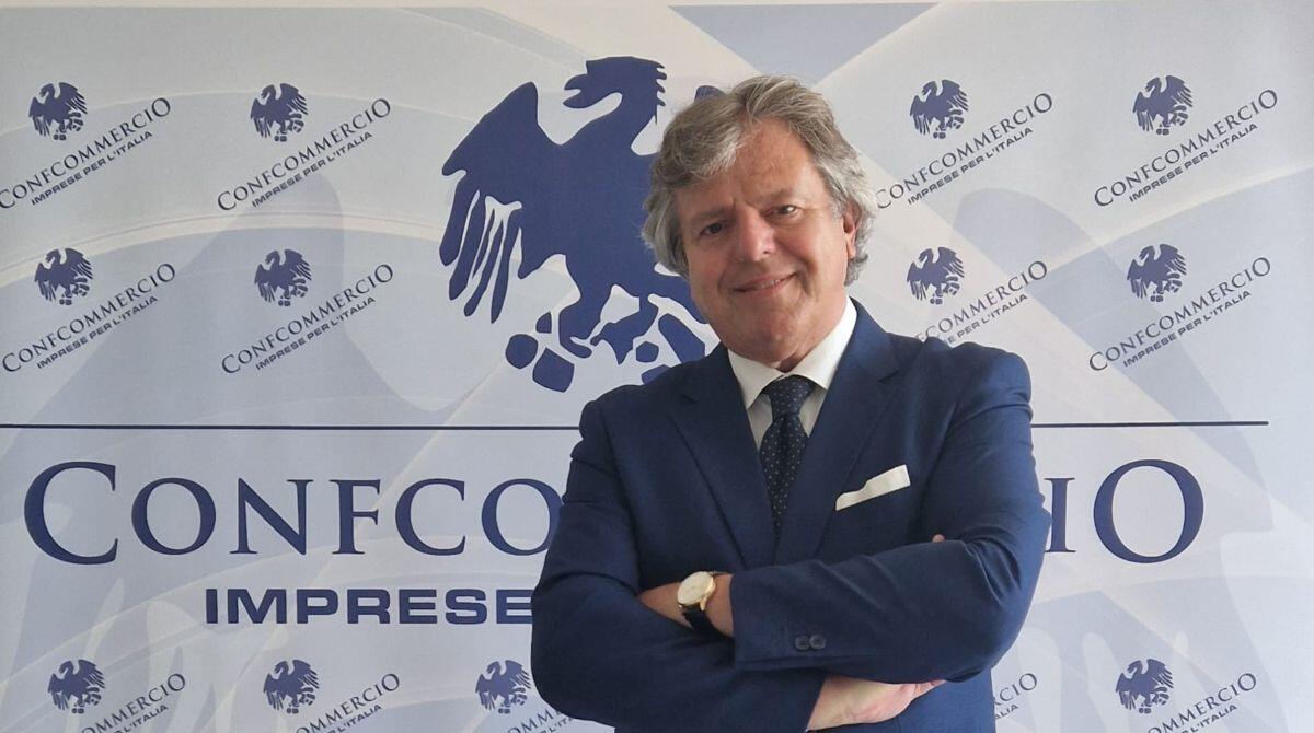 Stagione estiva di ombre e luci per Confcommercio. Indino: "Avanti con le riqualificazioni" - Gianni Indino