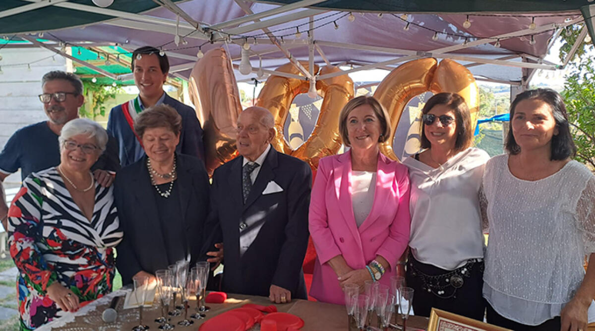 Corpolò celebra il centenario di Aldo Fanchi. Lunga vita e lavoro duro - La festa del centenario di Aldo Fanchi