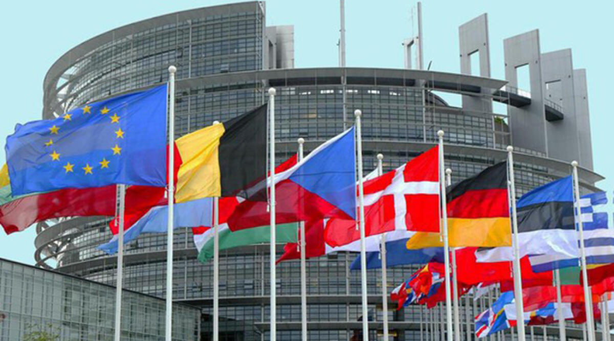 La battaglia per le spiagge arriva al parlamento europeo - Il parlamento europeo