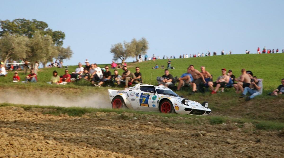 Sabrina Salerno madrina del Rallylegend 2023 con i campioni di ieri e di oggi - 
