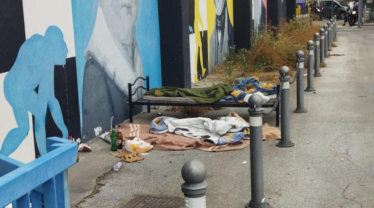 Degrado vicino alle scuole Panzini a Rimini: genitore esasperato chiede intervento urgente - Le immagini inviate dal nostro lettore