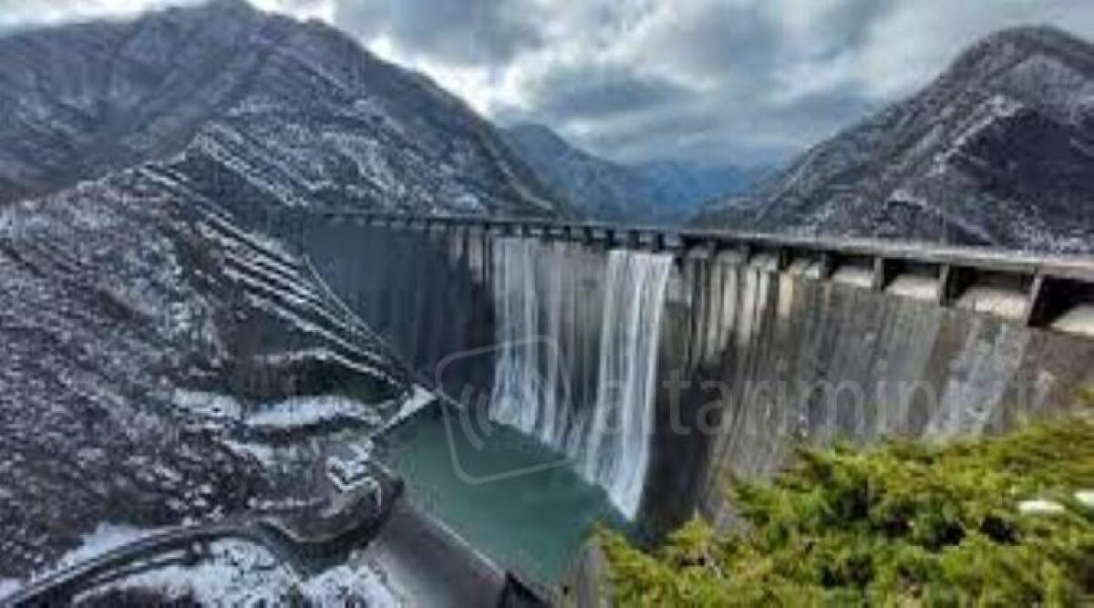 Autunno caldo, effetti sull'agricoltura ma l'assenza di piogge per ora non incide sulle riserve idriche - Tracimazione diga di Ridracoli