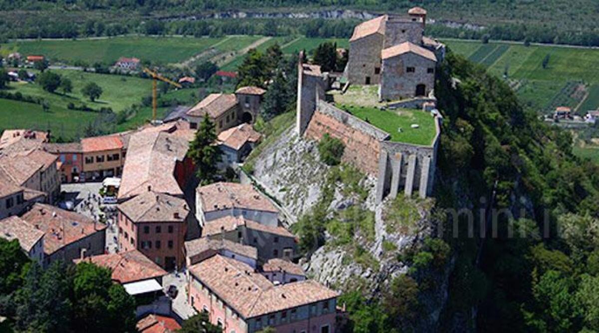 Turismo in Provincia nel 2023: numeri in calo per le località balneari. Benissimo l'entroterra - Panorama di Verucchio
