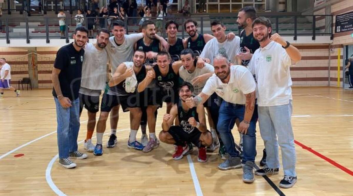 Basket, all'esordio Tigers corsari a Bertinoro 68-77. Per capitan Zannoni 27 punti -