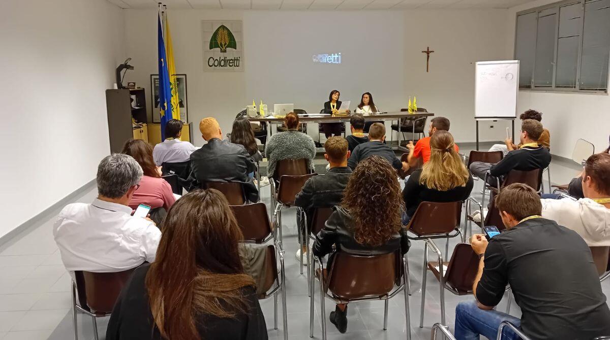 Giovani imprenditori agricoli a confronto: incontro Coldiretti per valorizzare lavoro e prodotti locali - Un momento dell'incontro