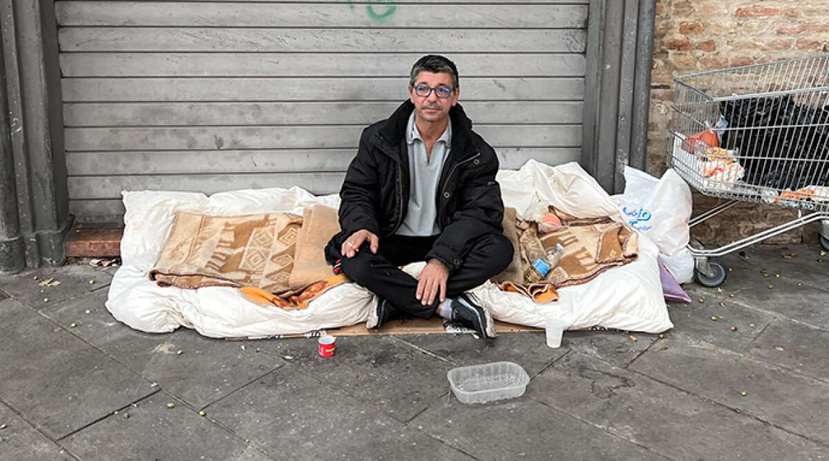 Richiesta di una doccia e un alloggio, il grido di aiuto dalla strada - Nicuale Anghel (Foto Facebook Sos Rimini)