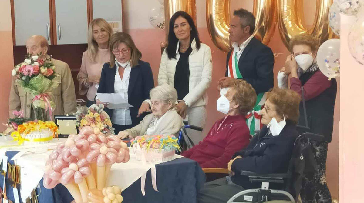 Tanto affetto per Ada, neo centenaria di San Giovanni in Marignano - Ada, neo centenaria di San Giovanni in Marignano