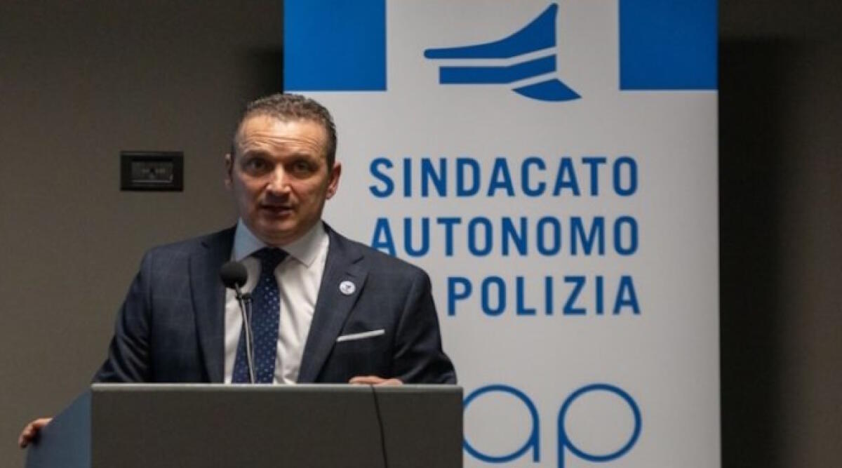 Sicurezza, dal convegno di Rimini soddisfazione del Sap per il rinnovo dei contratti - Stefano Paoloni, segretario generale del Sap