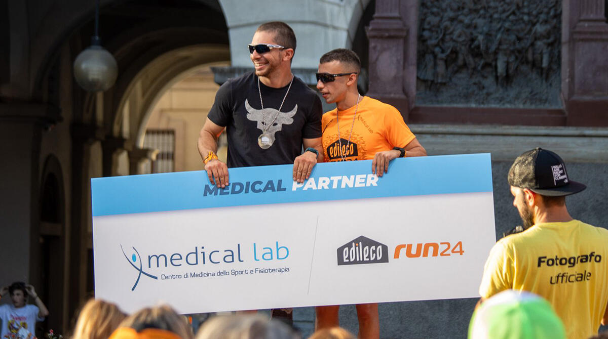 Ultramaratona Val d'Aosta, impresa del riminese Donati: corre per 24 ore e si prende l'argento - La coppia Donati-Gagliardi alla 24 ore Val d'Aosta