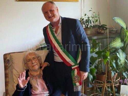 Olga Mascella con il sindaco di Novafeltria Stefano Zanchini