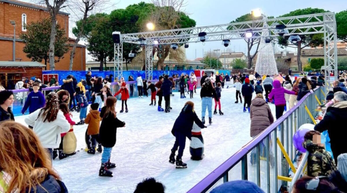 Misano On Ice: dal 25 novembre torna la pista di ghiaccio in Piazza della Repubblica - Pista sul ghiaccio a Misano