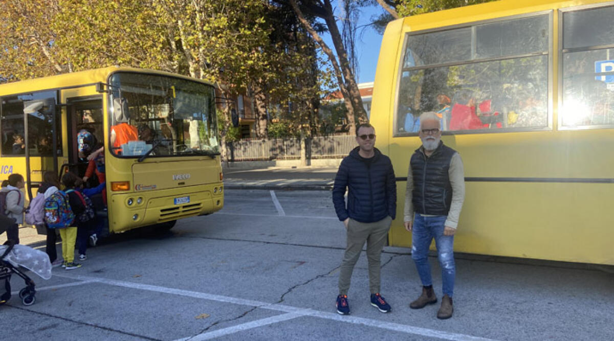 Cattolica: attivati tre scuolabus gratuiti per il trasporto degli alunni della scuola Repubblica durante i lavori -