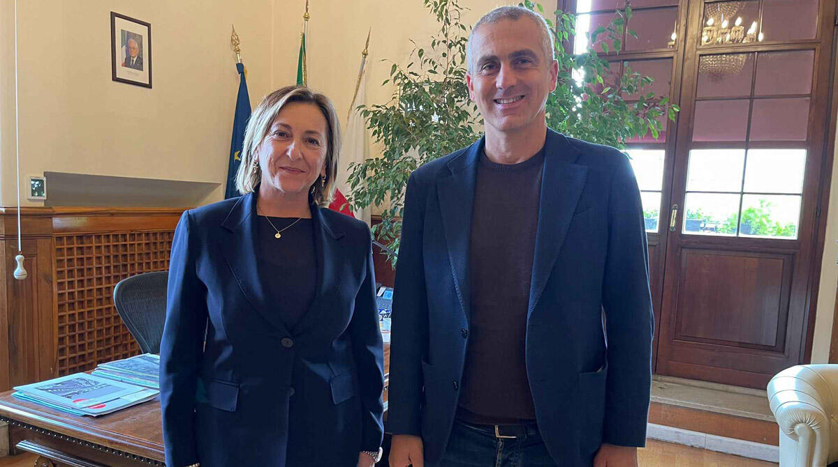 Olimpia Abbate, il nuovo questore ricevuto dal sindaco di Rimini - Il questore Olimpia Abbate e il sindaco Jamil Sadegholvaad