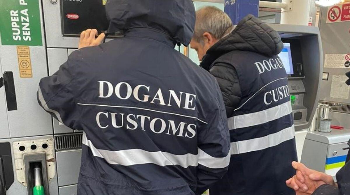 Gasolio non a norma, sequestrata pompa di benzina a Rimini - 
