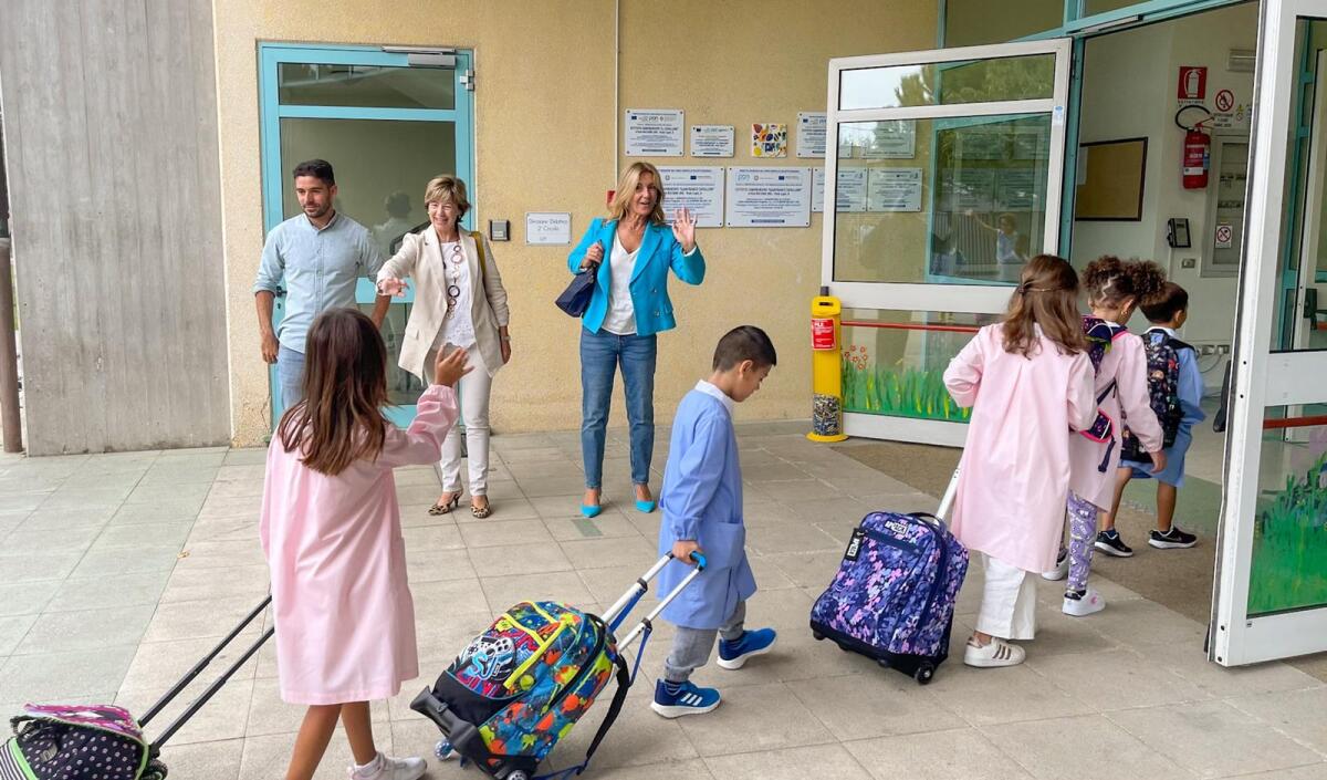Riccione, rimossi detriti ed isolati tombini nel giardino della scuola Fontanelle -