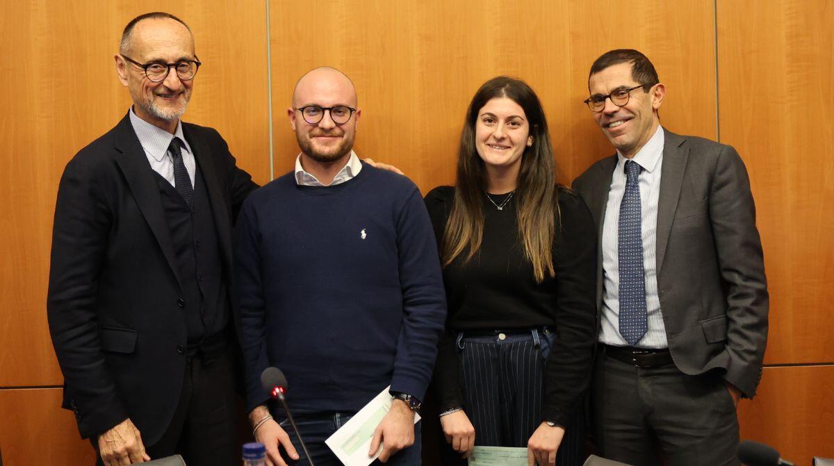 Ordine commercialisti: consegnata Borsa di Studio di 1500 euro a due studenti riminesi - Un momento della premiazione