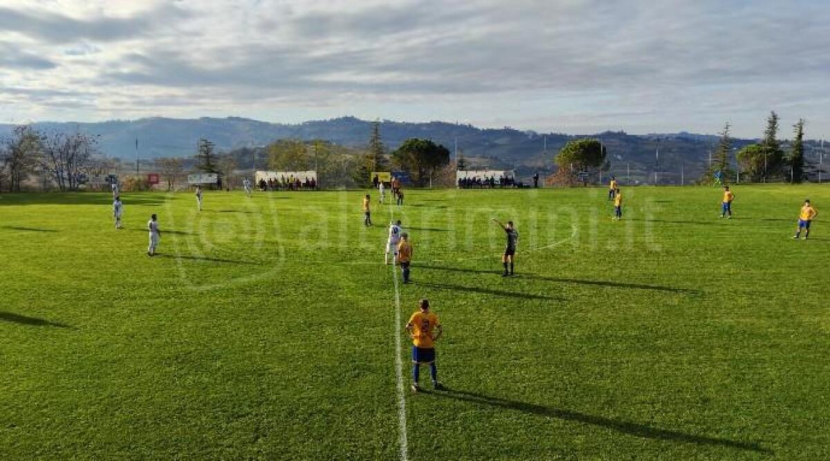 Calcio Prima, pari a reti bianche tra Roncofreddo e Santarcangelo -