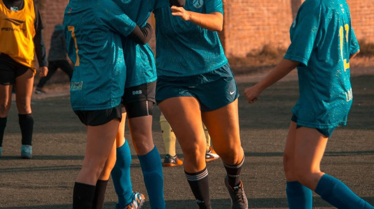 Allenatore indagato per un rapporto sessuale con calciatrice 13enne, inquirenti al lavoro sulle chat - REPERTORIO