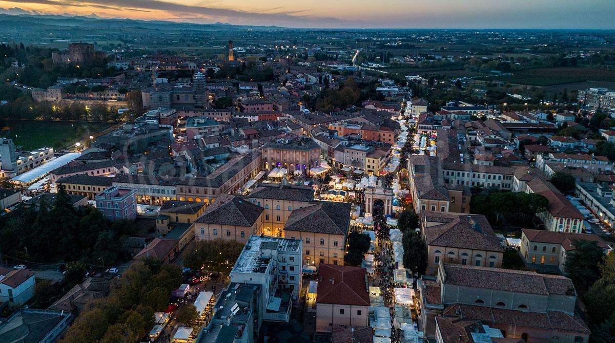 Dopo San Martino, Santarcangelo prepara un'altra grande settimana di eventi - Santarcangelo (foto di Matteo e Gilberto Manzi)