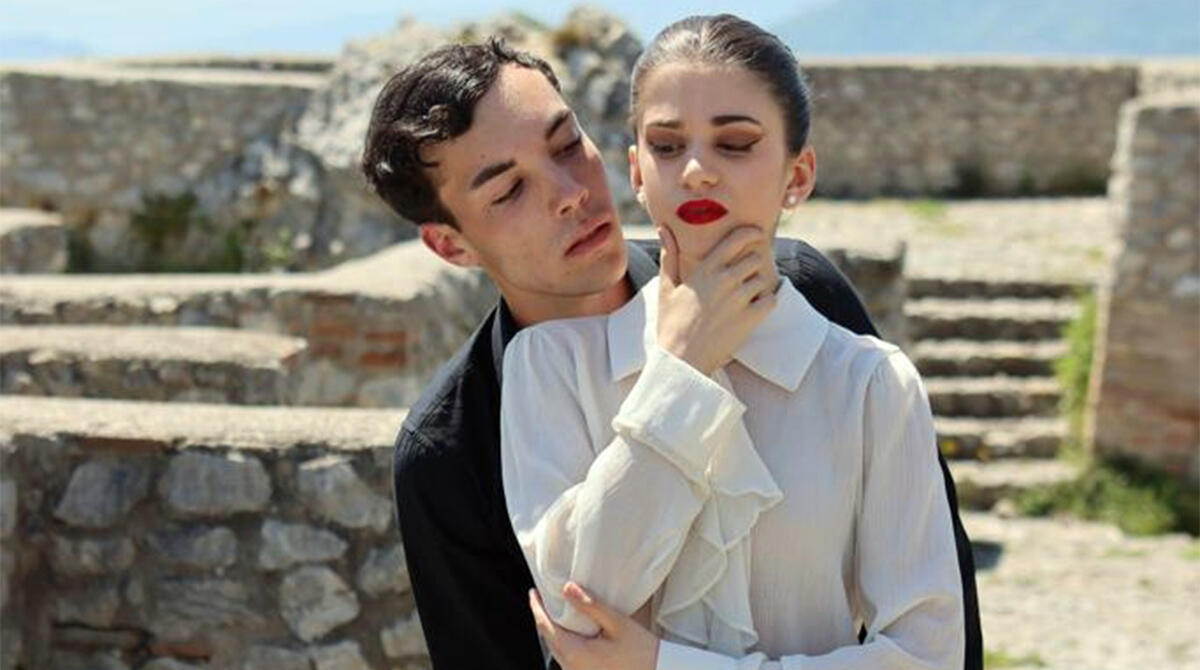 Veronica Bagnolini tra i finalisti del'Amarcort Film Festival con l'omaggio a Edith Piaf -