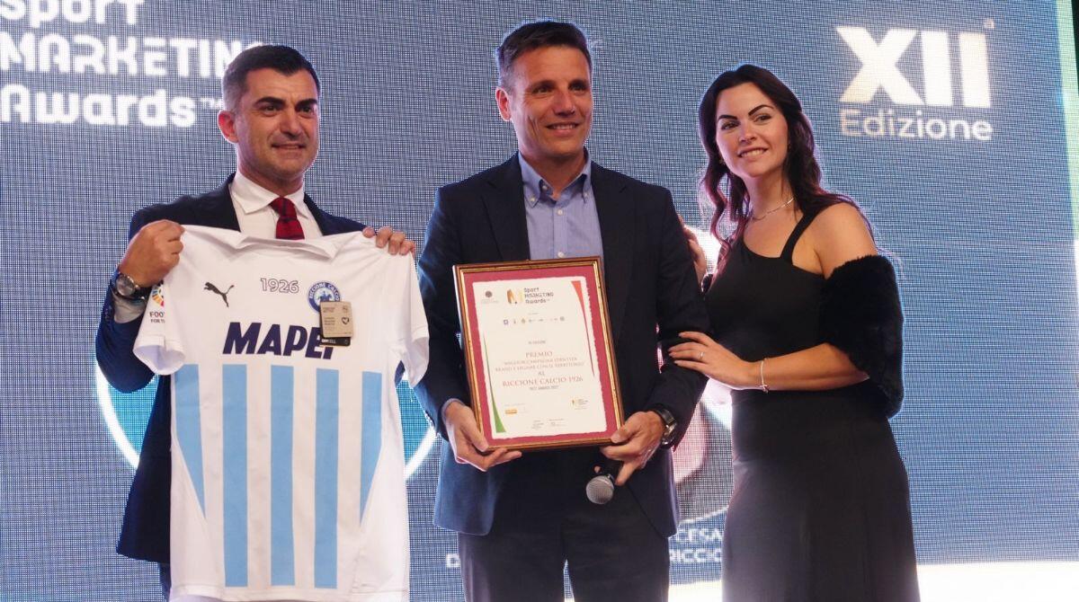 Riccione trionfa al Festival del Calcio Italiano: premiata per la miglior Campagna identità-brand e legame con il territorio - La premiazione