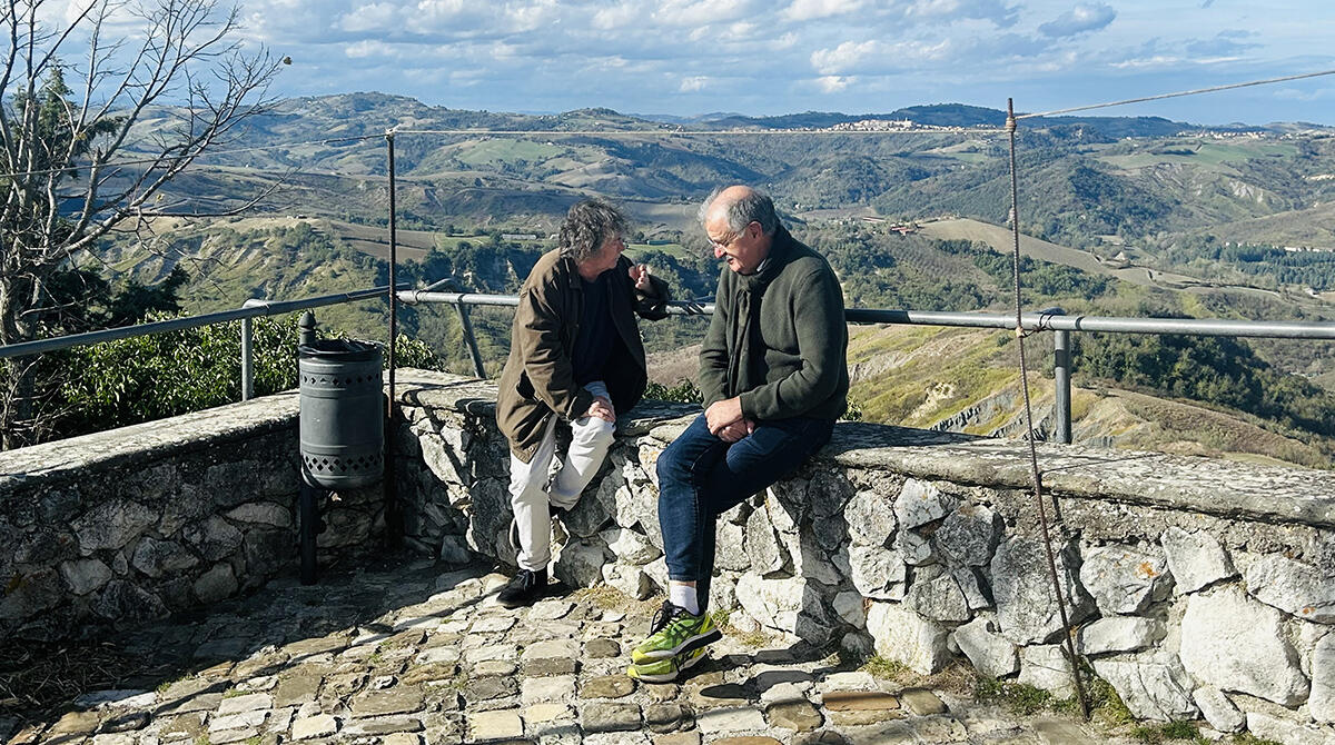Un viaggio del gusto nel borgo di Montebello: scoprire angoli di magia e il buon cibo del territorio -